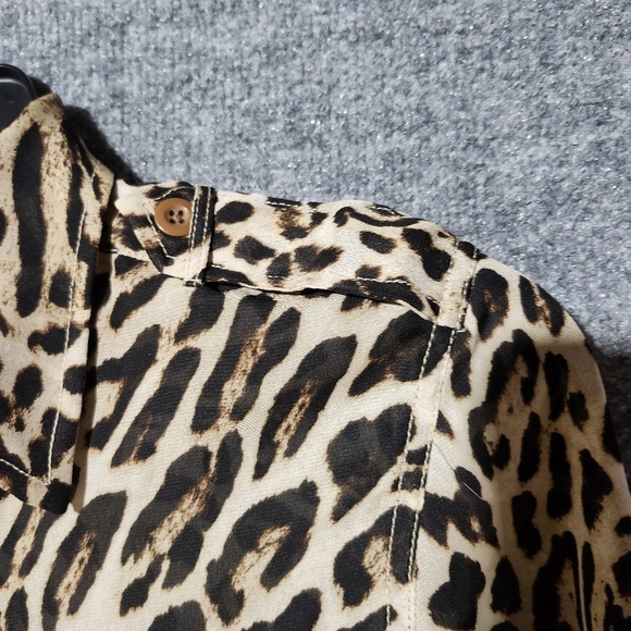Denim and supply women's blouse top button-down size S animal prints - Picture 6 of 7
